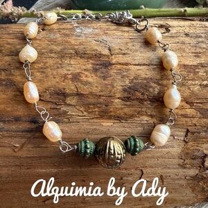 Baroque pearls bracelet